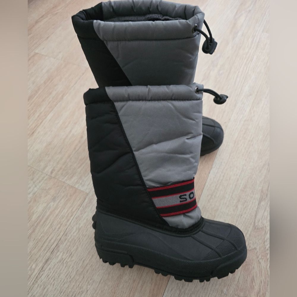 Sorel Kids' Black and Gray Snow Boots